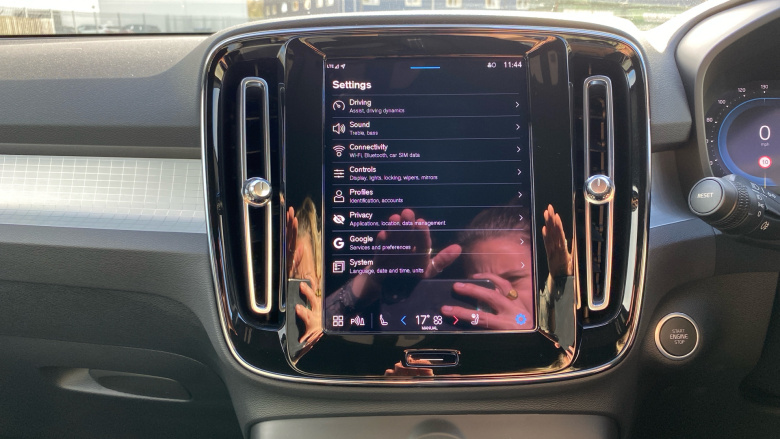 Volvo XC40 2.0 B3P Core 5dr Auto Petrol Estate